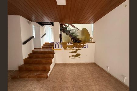 Casa para alugar com 275m², 4 quartos e 4 vagas