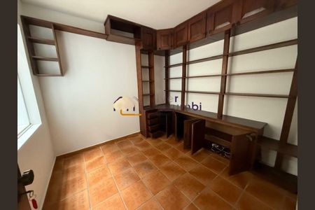 Casa para alugar com 4 quartos, 275m² em Jardim Ampliacao, São Paulo