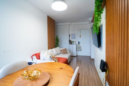 Apartamento para alugar com 62m², 2 quartos e 1 vagaSala