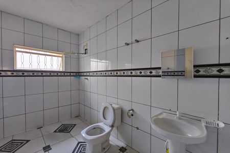 Casa à venda com 108m², 3 quartos e 1 vaga Casa à venda com 108m², 3 quartos e 1 vagaBanheiro