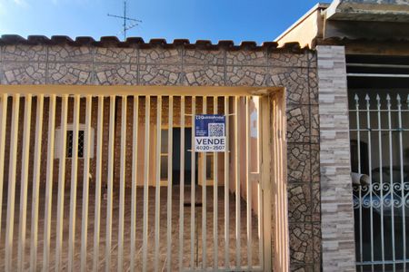 Casa à venda com 108m², 3 quartos e 1 vaga Casa à venda com 108m², 3 quartos e 1 vagaPlaca