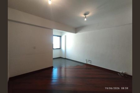 Apartamento à venda com 90m², 3 quartos e 1 vaga Apartamento à venda com 90m², 3 quartos e 1 vagaSala