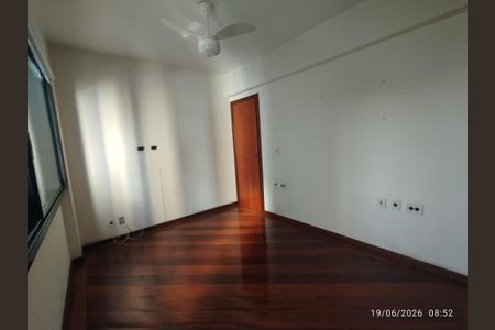 Apartamento à venda com 90m², 3 quartos e 1 vaga Apartamento à venda com 90m², 3 quartos e 1 vagaSuíte