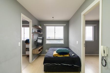 Sala de apartamento para alugar com 2 quartos, 36m² em Vila das Bandeiras, Guarulhos