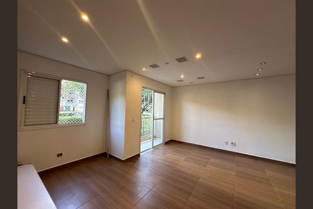 Sala de apartamento à venda com 2 quartos, 68m² em Jardim Tupanci, Barueri
