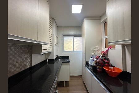 Área de Serviço de apartamento à venda com 2 quartos, 68m² em Jardim Tupanci, Barueri