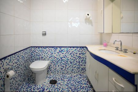 Apartamento para alugar com 110m², 3 quartos e 1 vaga Apartamento para alugar com 110m², 3 quartos e 1 vagaBanheiro