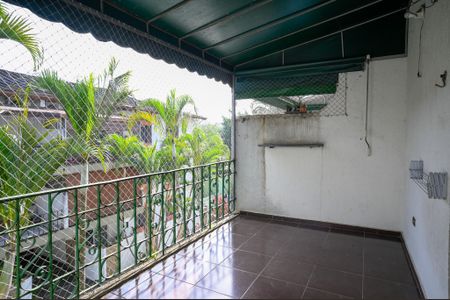 Apartamento para alugar com 110m², 3 quartos e 1 vaga Apartamento para alugar com 110m², 3 quartos e 1 vagaVaranda