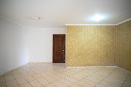 Apartamento para alugar com 110m², 3 quartos e 1 vaga Apartamento para alugar com 110m², 3 quartos e 1 vagaSala