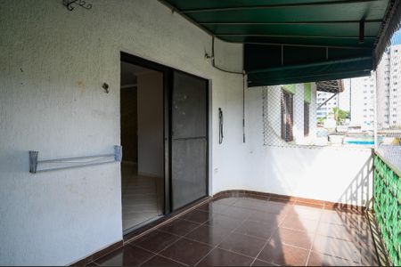 Apartamento para alugar com 110m², 3 quartos e 1 vaga Apartamento para alugar com 110m², 3 quartos e 1 vagaVaranda