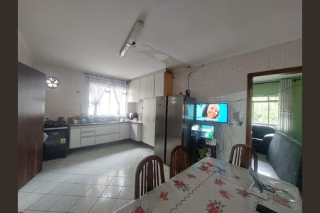 Casa à venda com 300m², 2 quartos e 4 vagasCozinha