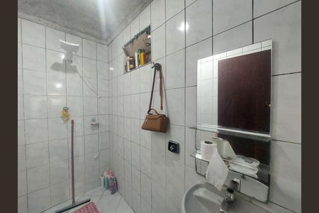 Casa à venda com 300m², 2 quartos e 4 vagasBanheiro na Área de Serviço