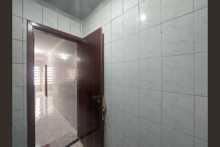 Casa à venda com 300m², 2 quartos e 4 vagasBanheiro na Área de Serviço