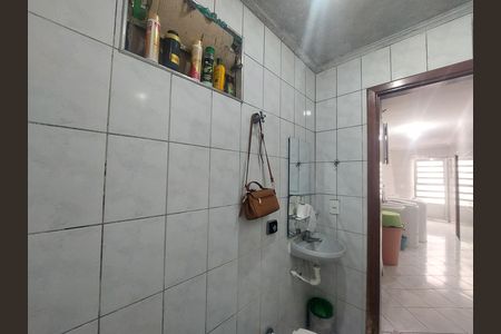 Casa à venda com 300m², 2 quartos e 4 vagasBanheiro na Área de Serviço