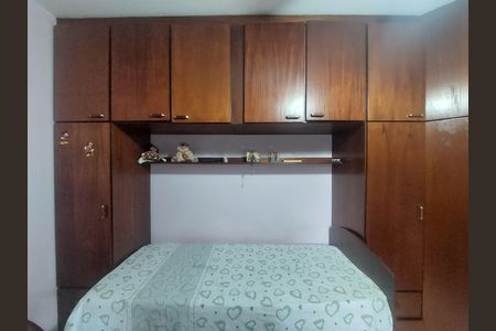 Casa à venda com 300m², 2 quartos e 4 vagasQuarto 1 Suíte