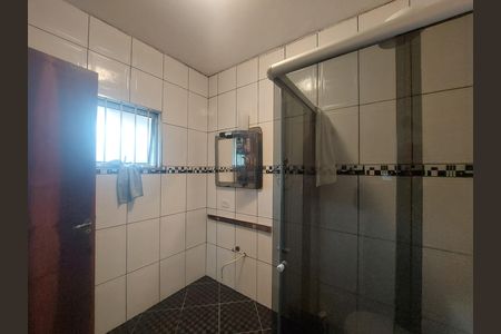 Casa à venda com 300m², 2 quartos e 4 vagasBanheiro da Suíte 1