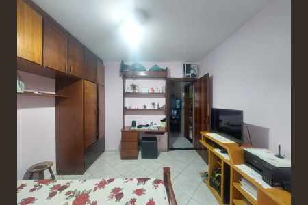Casa à venda com 300m², 2 quartos e 4 vagasQuarto 2 Suíte