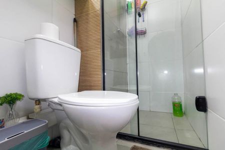 Apartamento à venda com 35m², 2 quartos e sem vaga Apartamento à venda com 35m², 2 quartos e sem vagaBanheiro