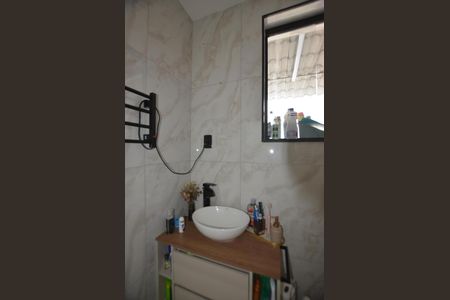 Casa para alugar com 70m², 2 quartos e 2 vagasBanheiro de Serviço