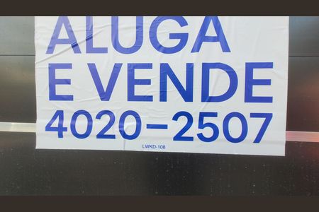 Placa instalada de casa à venda com 2 quartos, 70m² em Vila Valqueire, Rio de Janeiro