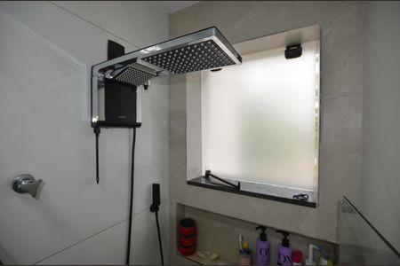 Casa para alugar com 70m², 2 quartos e 2 vagasBanheiro da Suite