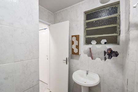 Banheiro de kitnet/studio à venda com 1 quarto, 32m² em Liberdade, São Paulo