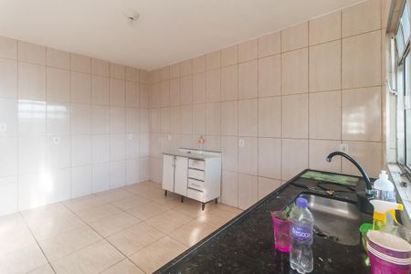 Casa para alugar com 320m², 2 quartos e 2 vagasCozinha