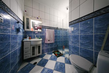 Casa à venda com 270m², 3 quartos e 3 vagas Casa à venda com 270m², 3 quartos e 3 vagasBanheiro da Suíte