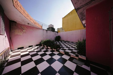 Casa à venda com 270m², 3 quartos e 3 vagas Casa à venda com 270m², 3 quartos e 3 vagasQuintal