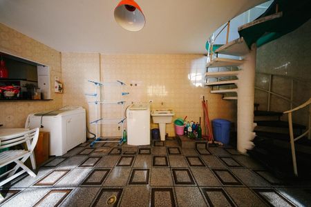 Casa à venda com 270m², 3 quartos e 3 vagas Casa à venda com 270m², 3 quartos e 3 vagasÁrea de Serviço