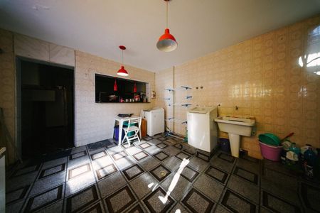 Casa à venda com 270m², 3 quartos e 3 vagas Casa à venda com 270m², 3 quartos e 3 vagasÁrea de Serviço