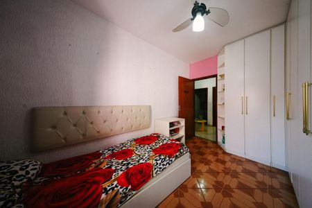 Casa à venda com 270m², 3 quartos e 3 vagas Casa à venda com 270m², 3 quartos e 3 vagasSuíte