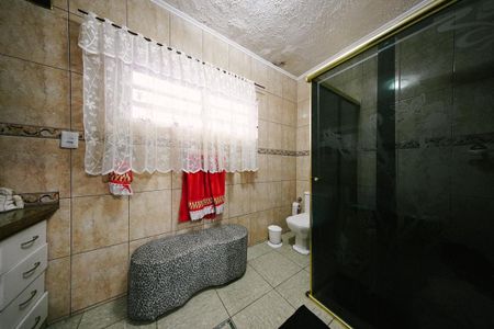 Casa à venda com 270m², 3 quartos e 3 vagas Casa à venda com 270m², 3 quartos e 3 vagasBanheiro