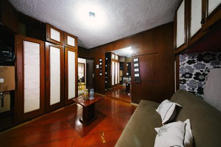 Casa à venda com 270m², 3 quartos e 3 vagas Casa à venda com 270m², 3 quartos e 3 vagasQuarto 2
