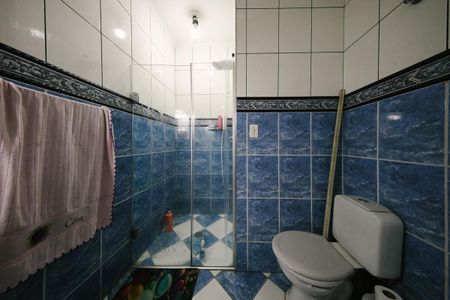 Casa à venda com 270m², 3 quartos e 3 vagas Casa à venda com 270m², 3 quartos e 3 vagasBanheiro da Suíte