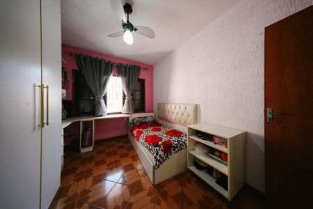 Casa à venda com 270m², 3 quartos e 3 vagas Casa à venda com 270m², 3 quartos e 3 vagasSuíte