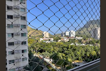 Apartamento à venda com 94m², 3 quartos e 2 vagas Apartamento à venda com 94m², 3 quartos e 2 vagasVaranda