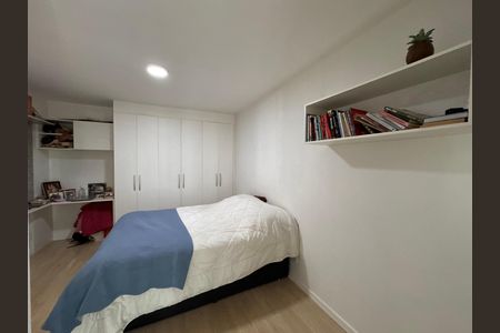 Apartamento à venda com 94m², 3 quartos e 2 vagas Apartamento à venda com 94m², 3 quartos e 2 vagasSuíte