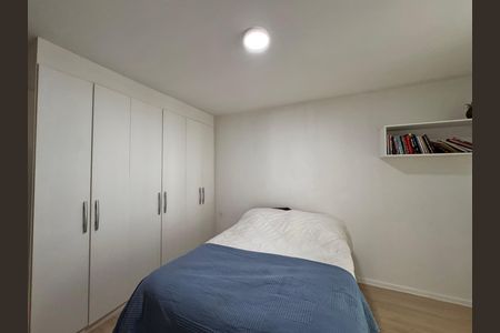 Apartamento à venda com 94m², 3 quartos e 2 vagas Apartamento à venda com 94m², 3 quartos e 2 vagasSuíte