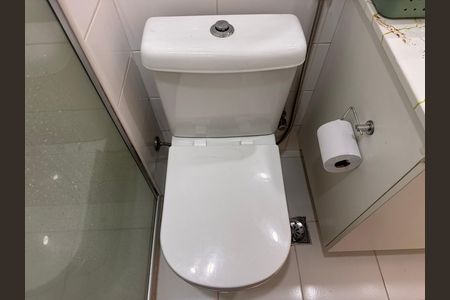 Apartamento à venda com 94m², 3 quartos e 2 vagas Apartamento à venda com 94m², 3 quartos e 2 vagasBanheiro Social