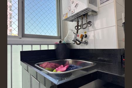 Apartamento à venda com 94m², 3 quartos e 2 vagas Apartamento à venda com 94m², 3 quartos e 2 vagasCozinha e Área de Serviço