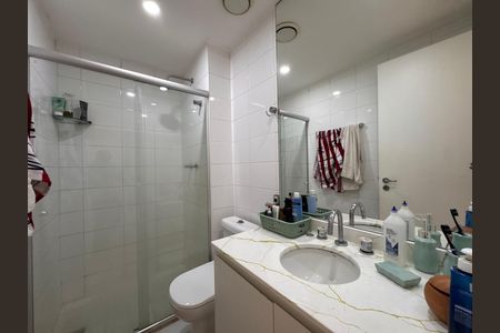Apartamento à venda com 94m², 3 quartos e 2 vagas Apartamento à venda com 94m², 3 quartos e 2 vagasBanheiro Social
