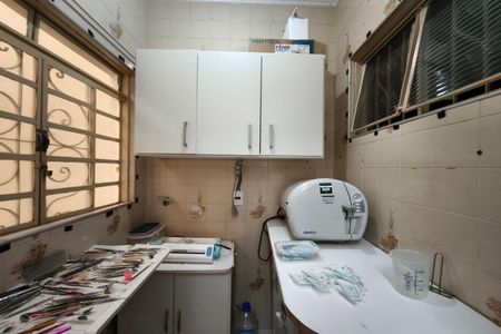 Casa à venda com 252m², 3 quartos e 6 vagas Casa à venda com 252m², 3 quartos e 6 vagasQuarto de Serviço