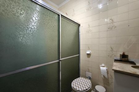 Casa à venda com 252m², 3 quartos e 6 vagas Casa à venda com 252m², 3 quartos e 6 vagasBanheiro Suíte