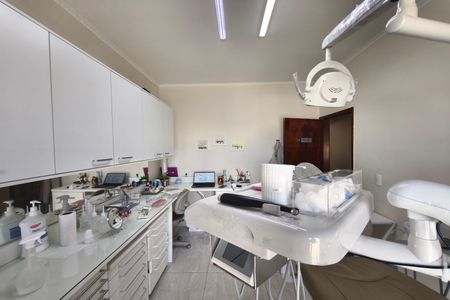 Casa à venda com 252m², 3 quartos e 6 vagas Casa à venda com 252m², 3 quartos e 6 vagasQuarto 3