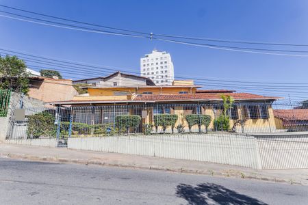 Fachada de casa à venda com 6 quartos, 468m² em São Lucas, Belo Horizonte