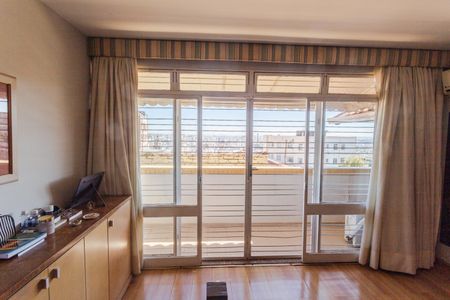 Varanda da Suíte no 2 andar da Casa 2 de casa à venda com 6 quartos, 468m² em São Lucas, Belo Horizonte