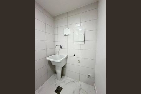 Área de serviço de apartamento para alugar com 1 quarto, 42m² em Jardim do Salso, Porto Alegre