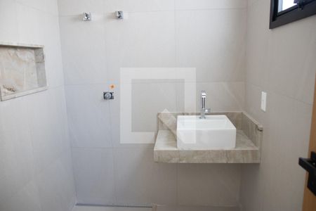 Banheiro da Suíte de apartamento para alugar com 2 quartos, 65m² em Setor Marista, Goiânia