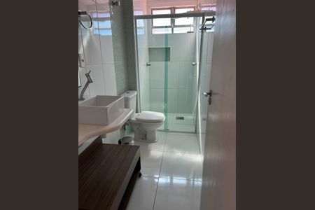Apartamento para alugar com 72m², 2 quartos e sem vagaBanheiro